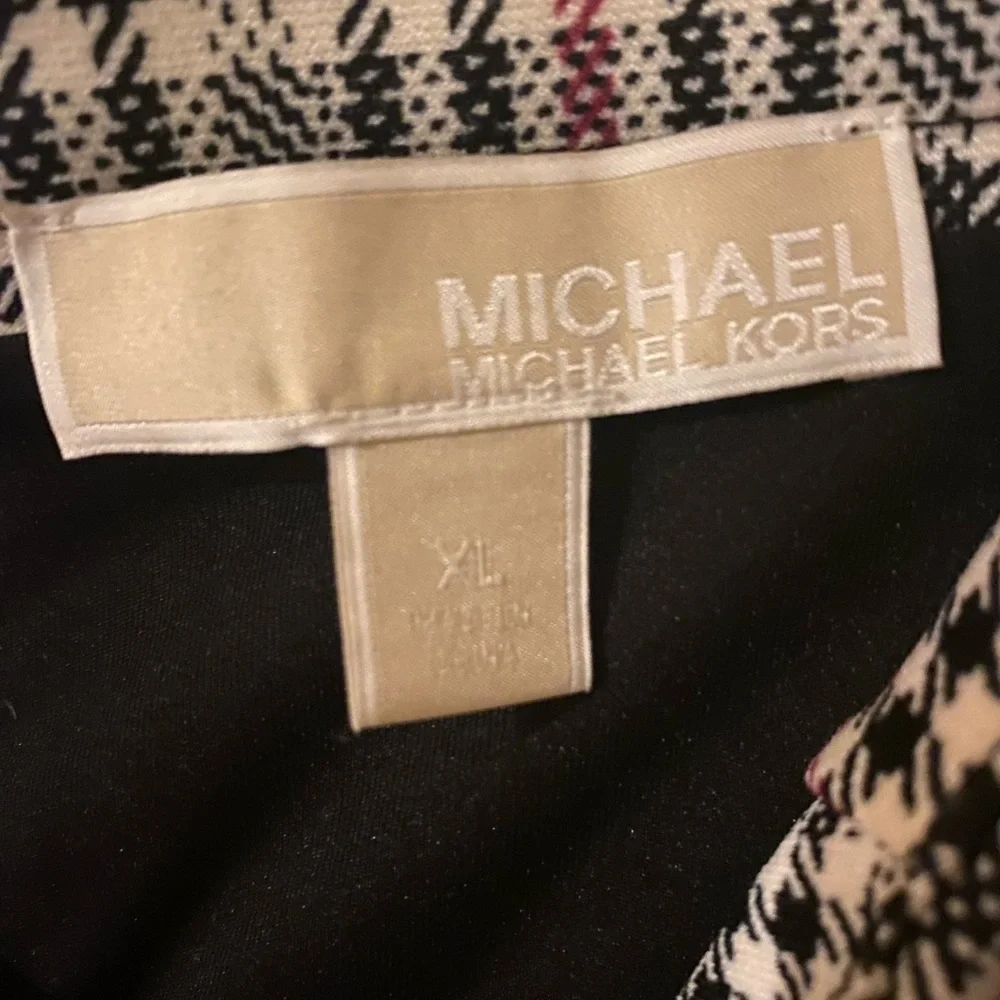 Michael Kors Pencil Skirt - Picture 4 of 4